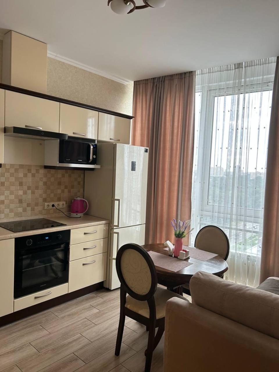 Apart Assistant On Smart Plaza Kiew Exterior foto