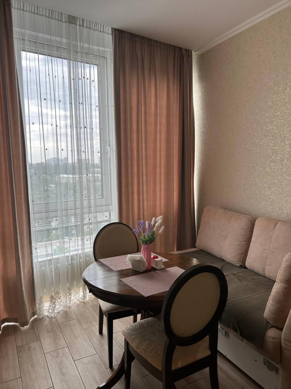 Apart Assistant On Smart Plaza Kiew Exterior foto